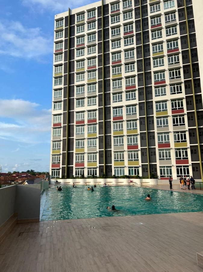 Valley Suites By Wyatthomes Kuantan Exterior photo
